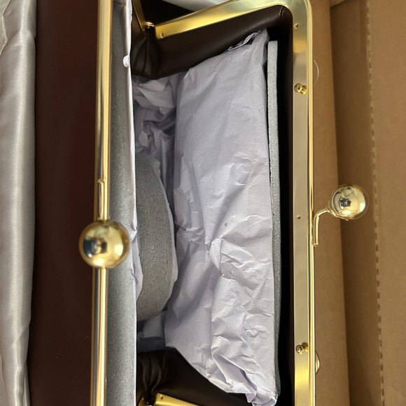 Dark Brown Leather Bag with Gold Accents Kisslock Coach - Picture 4 of 9